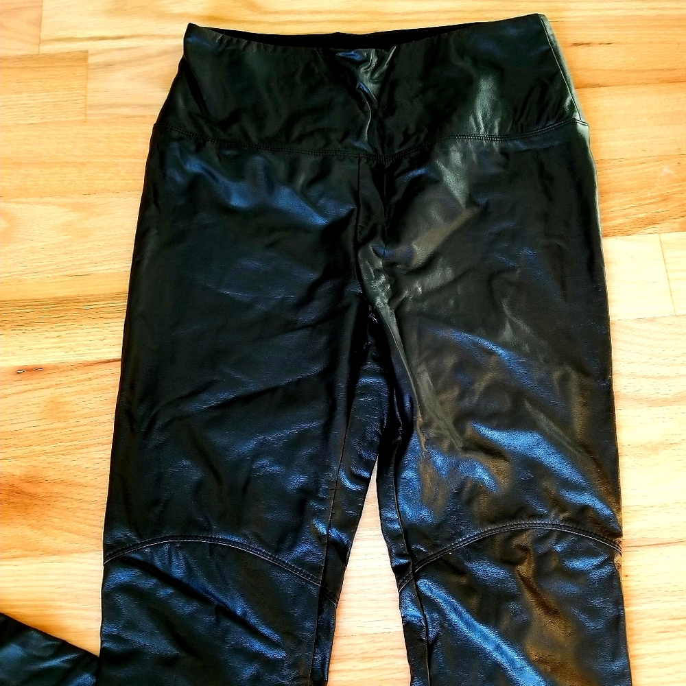 Lysse faux leather pants
